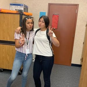 Meet your Posher, Roxanna